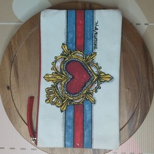 Brighton zippered Cosmetic bag. Size 9x5"